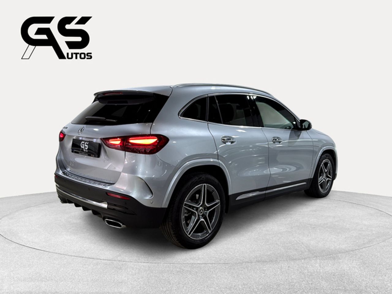 mercedes gla 2024 / foto grande (3)