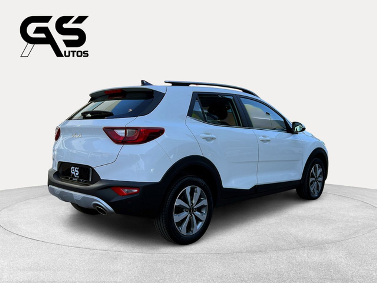 kia stonic 2023 / foto grande (3)