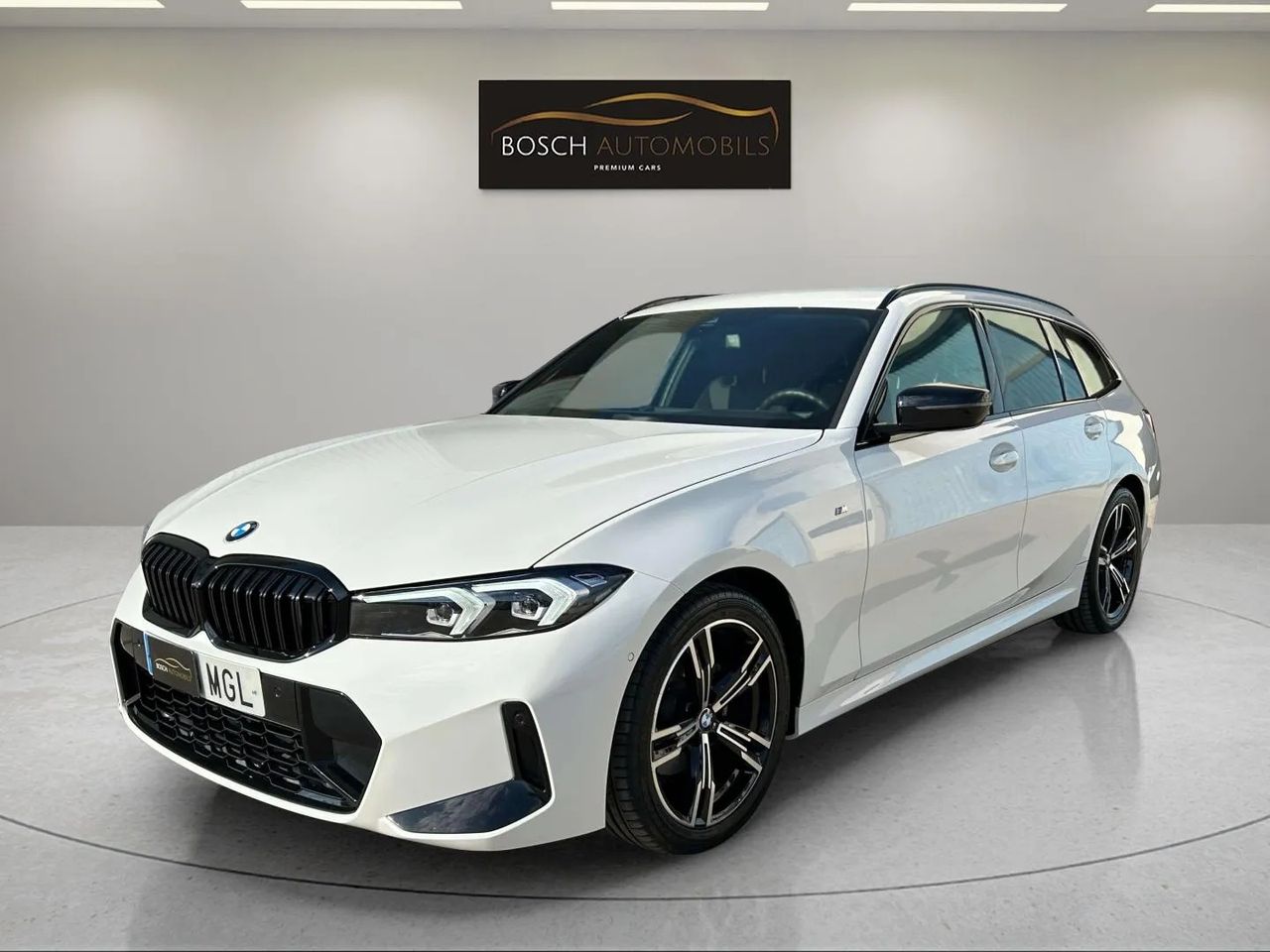 Foto bmw serie 3 2023 /