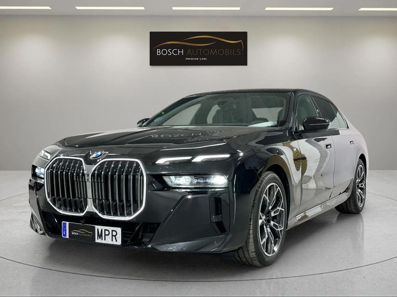 Foto bmw serie 7 2024 /