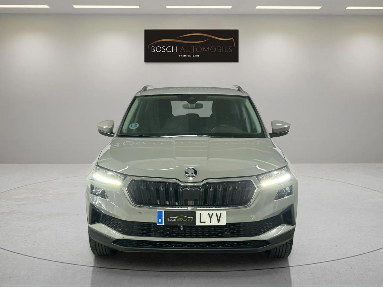 skoda karoq 2022 / foto grande (2)