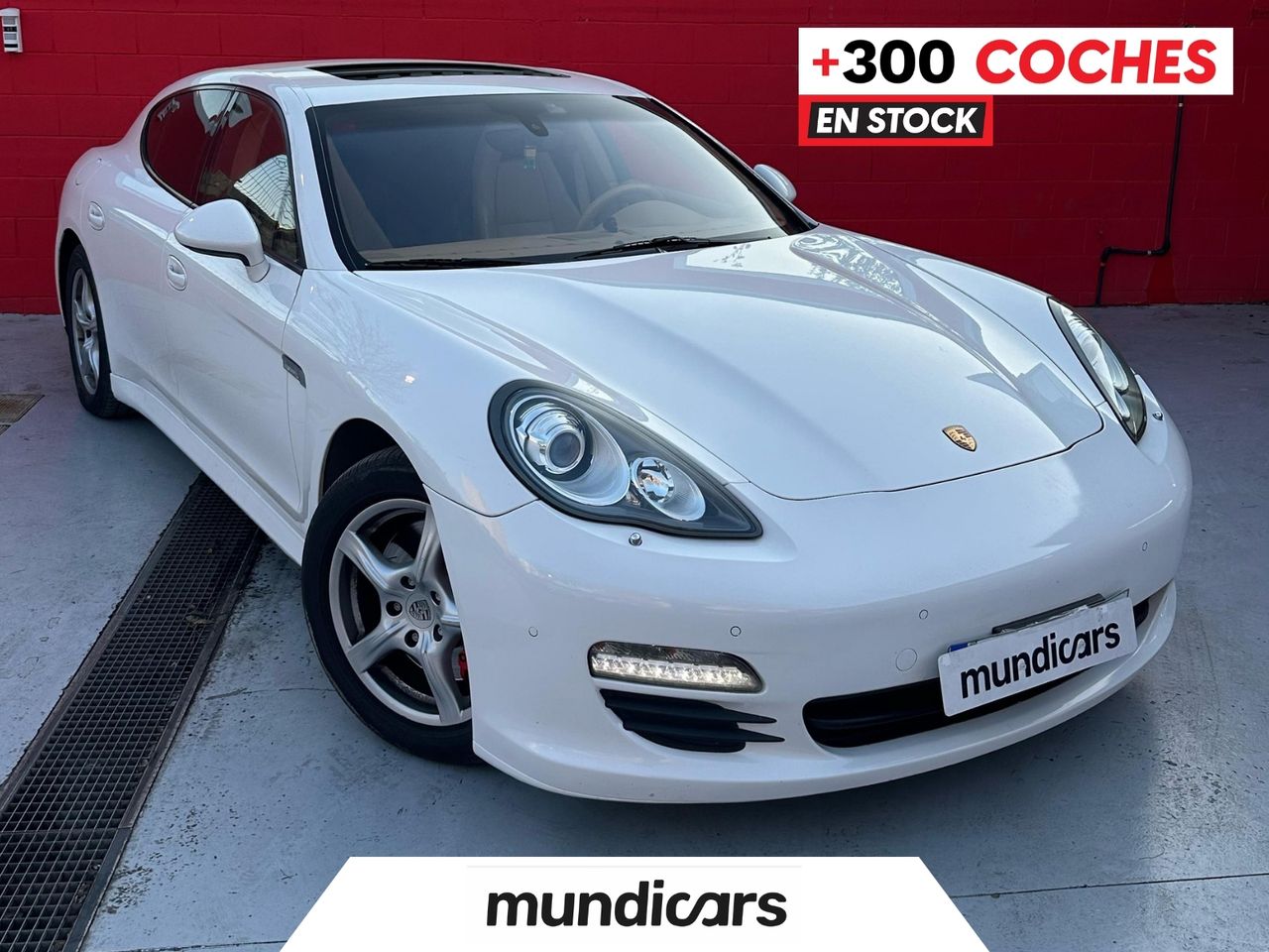 porsche panamera 2011 /