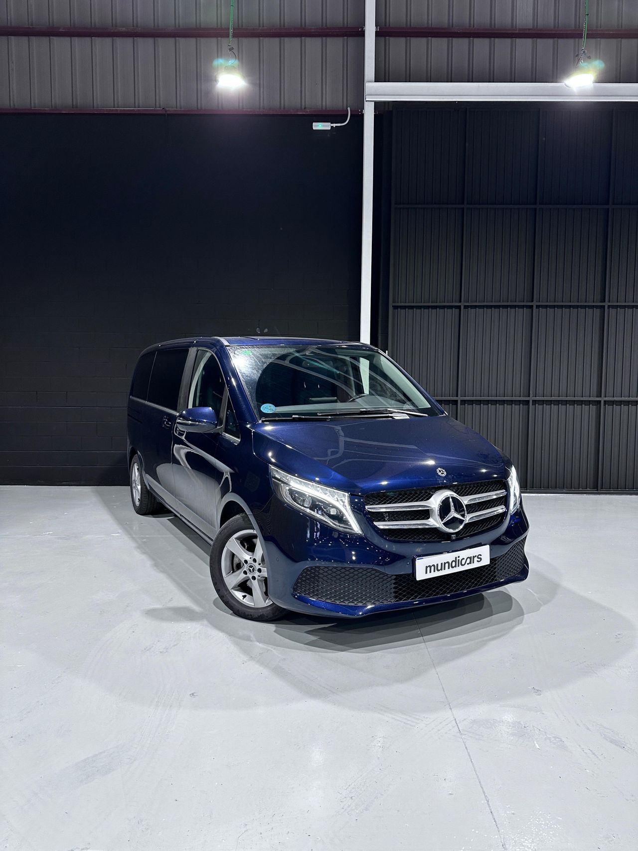 mercedes clase v 2019 / foto grande (2)