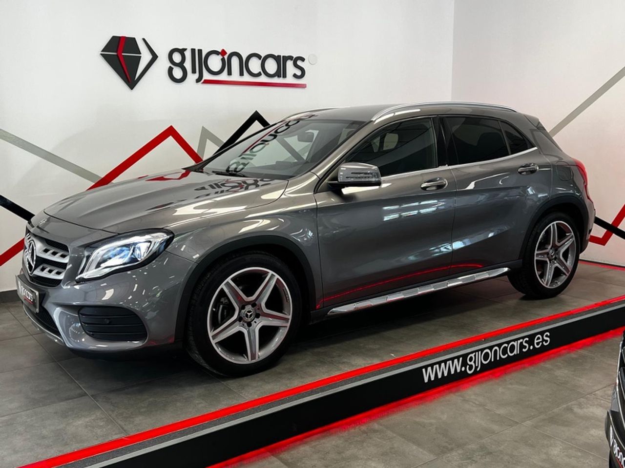 mercedes gla 2020 / foto grande (3)
