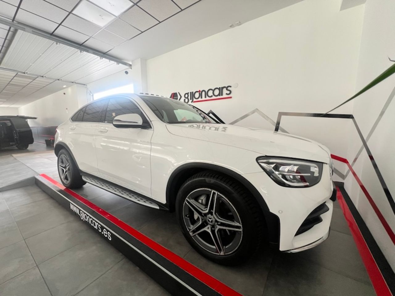 mercedes glc 2020 / foto grande (3)