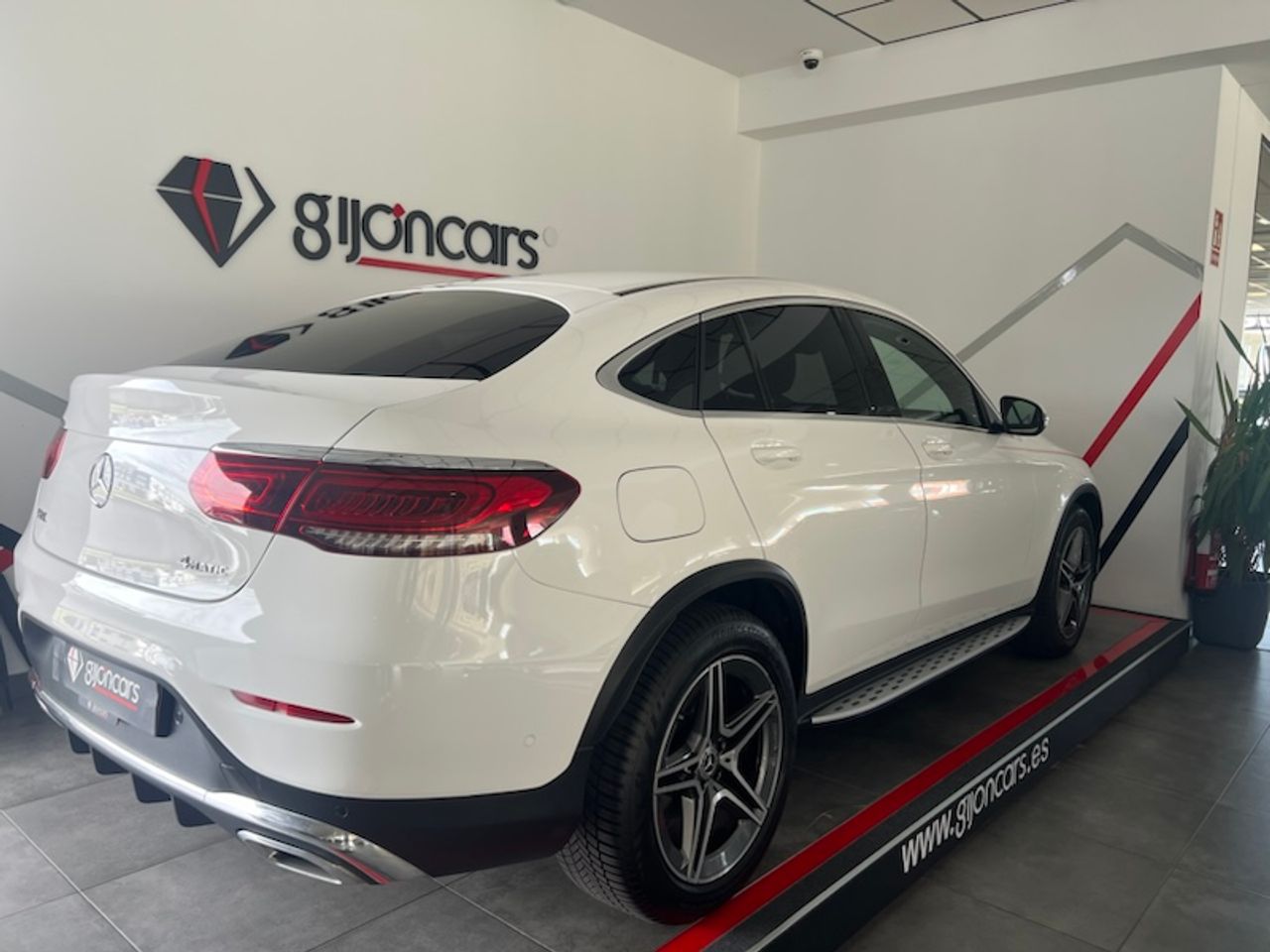 mercedes glc 2020 / foto grande (2)