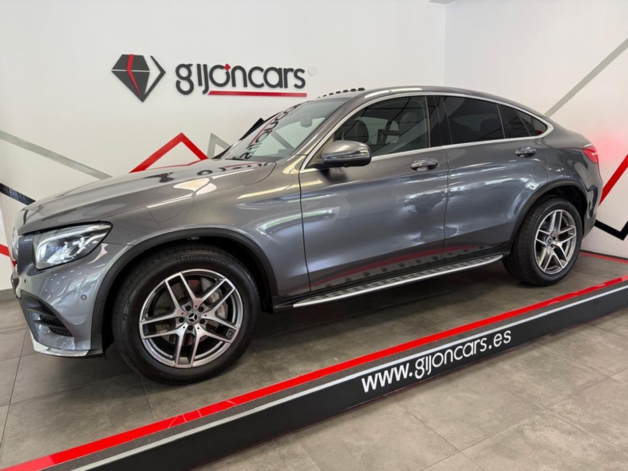 mercedes glc 2019 / foto grande (3)