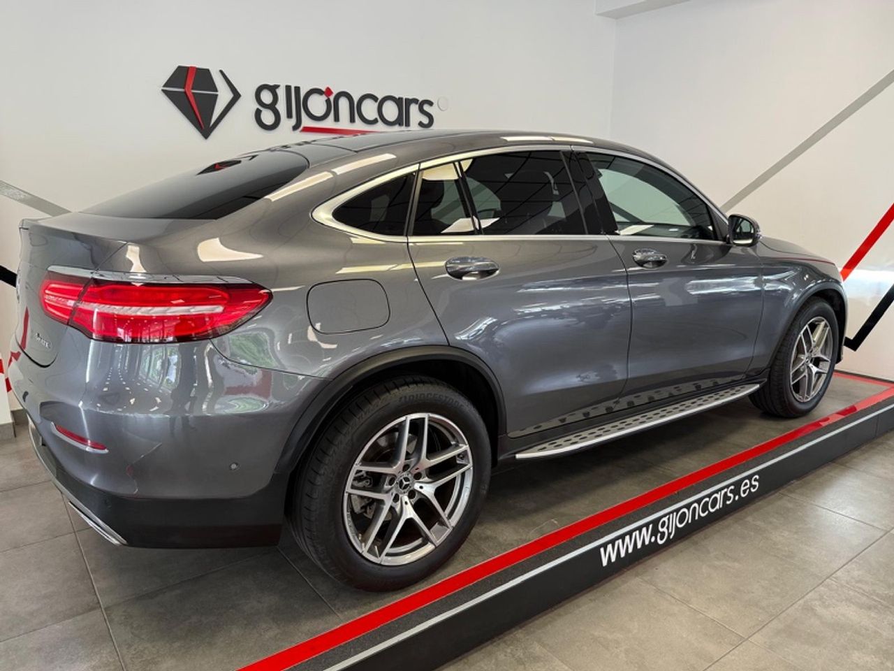 mercedes glc 2019 / foto grande (2)