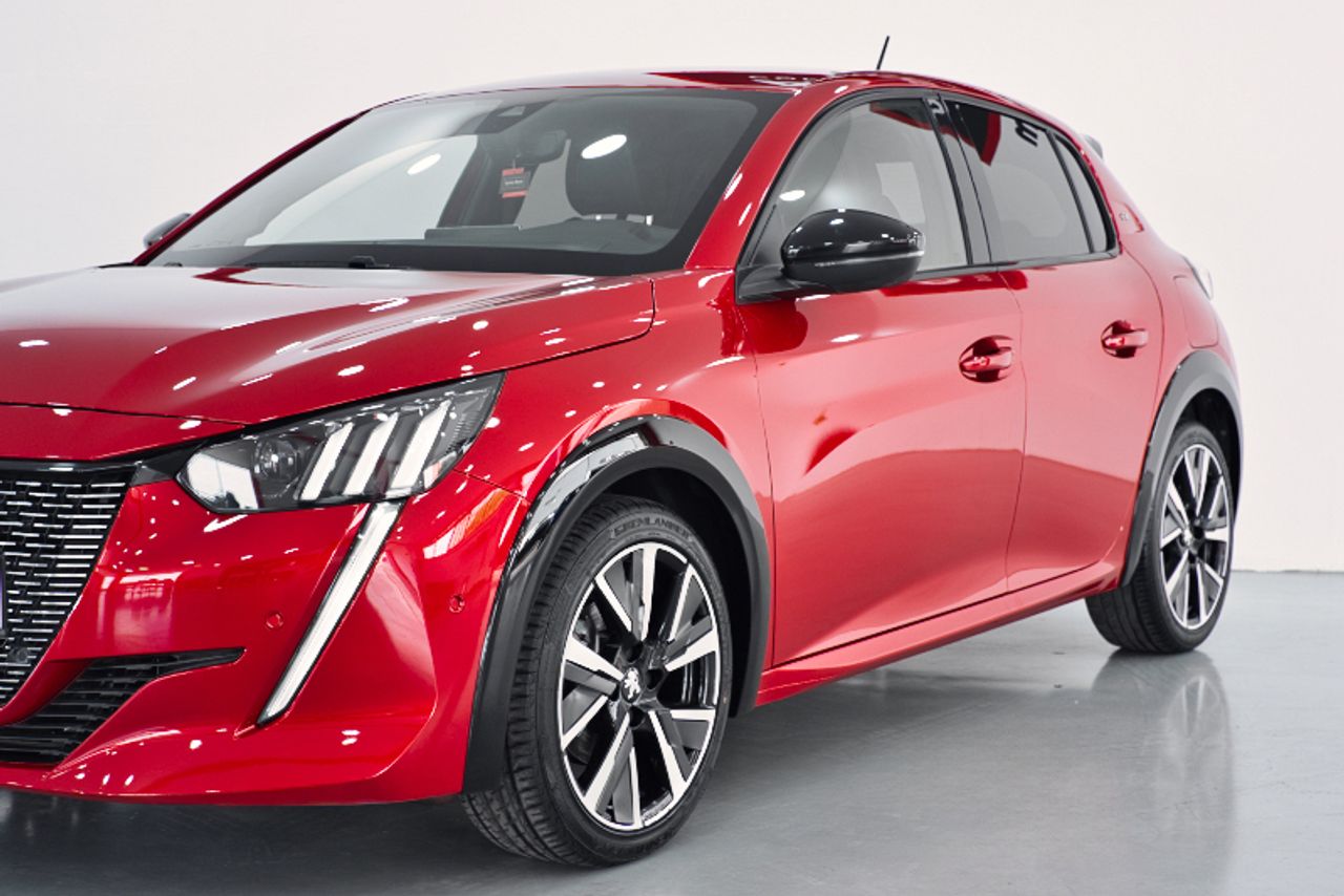 peugeot 208 2021 / foto grande (3)