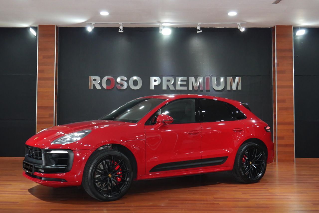 Coche motor roto  de segunda mano - porsche macan 2022 /