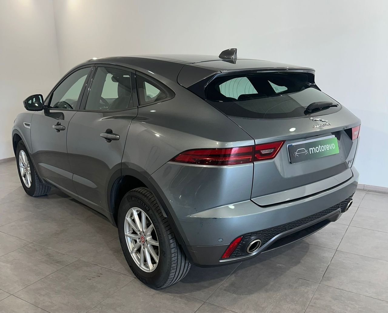 jaguar e-pace 2020 / foto grande (2)