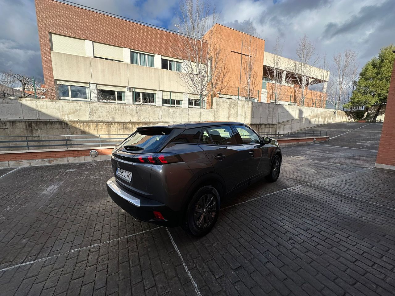 peugeot 2008 2022 / foto grande (2)