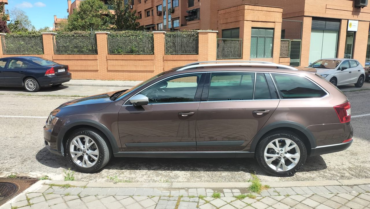 skoda scout 2014 / foto grande (3)