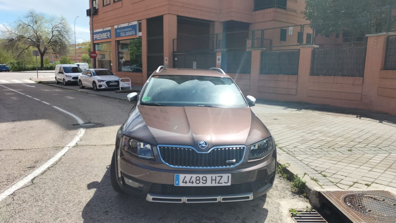 skoda scout 2014 / foto grande (2)
