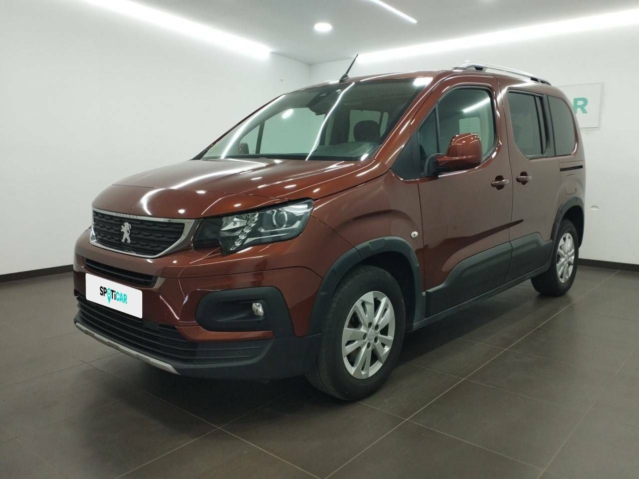 Peugeot 2008 5 plazas 2023  de segunda mano - peugeot rifter 2023 /