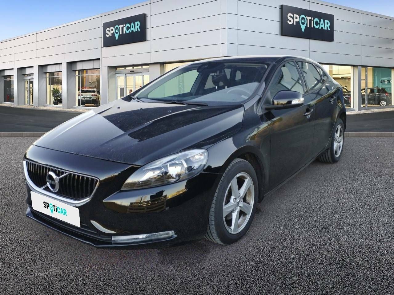 volvo v40 2018 /