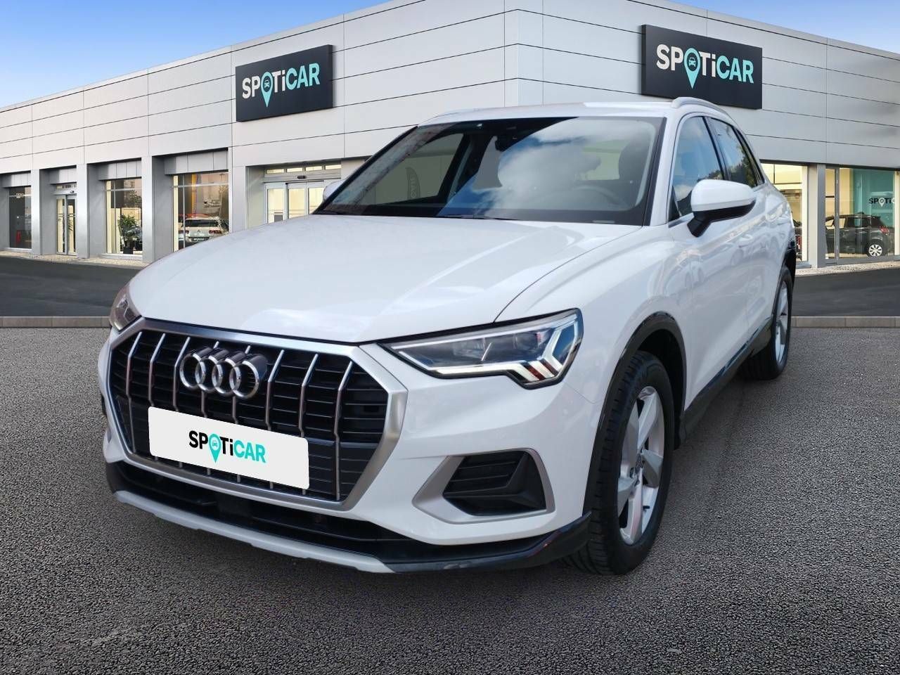 audi q3 2019 /