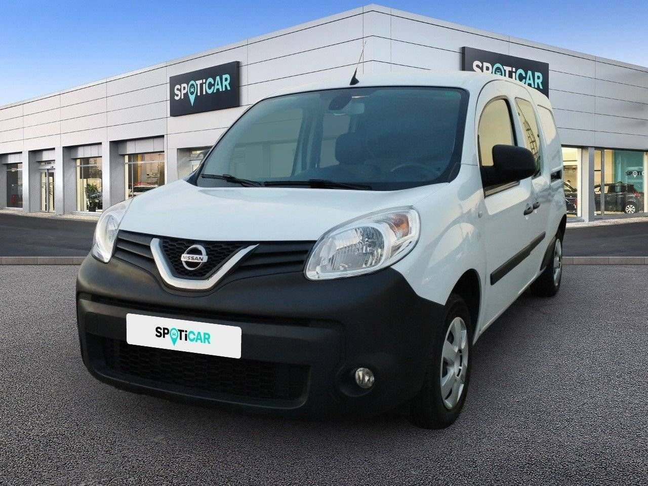 Portes con furgon y chofer  de segunda mano - nissan nv250 2021 /