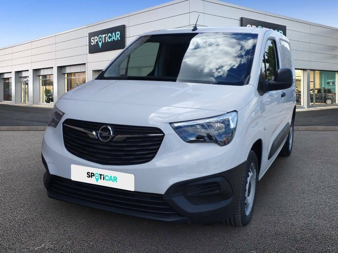 Lancia  de segunda mano - opel combo cargo 2023 /