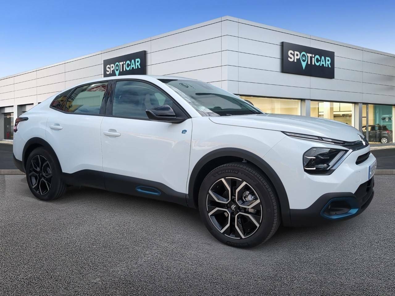 citroën c4 x 2024 / foto grande (3)