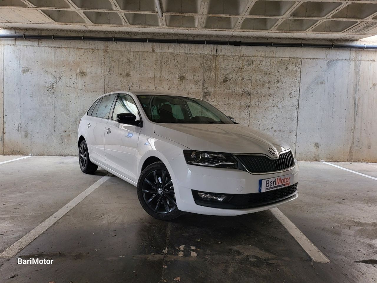 skoda spaceback 2018 /