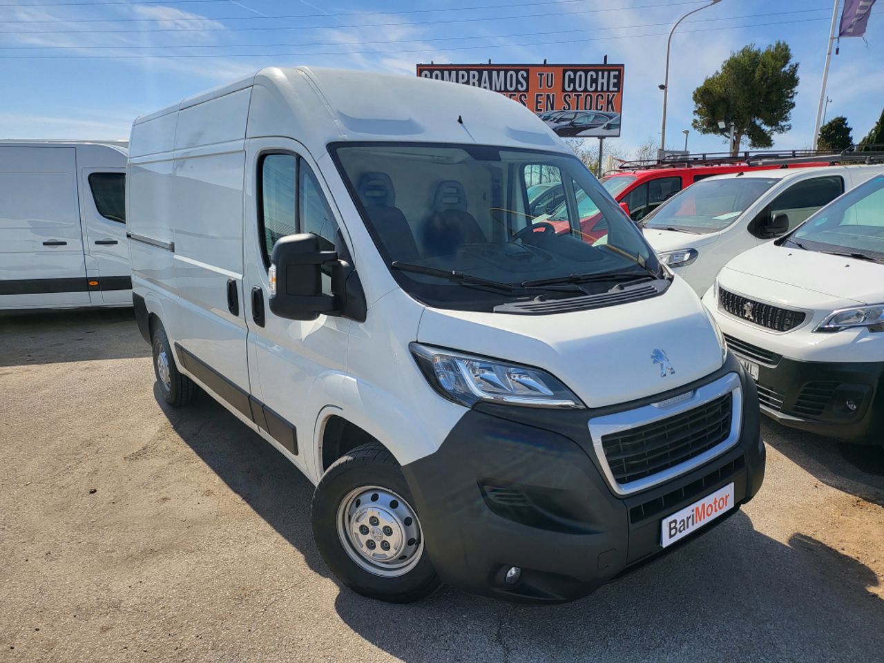 Cubiertas seminuevas con envio en peninsula  de segunda mano - peugeot boxer 2021 /