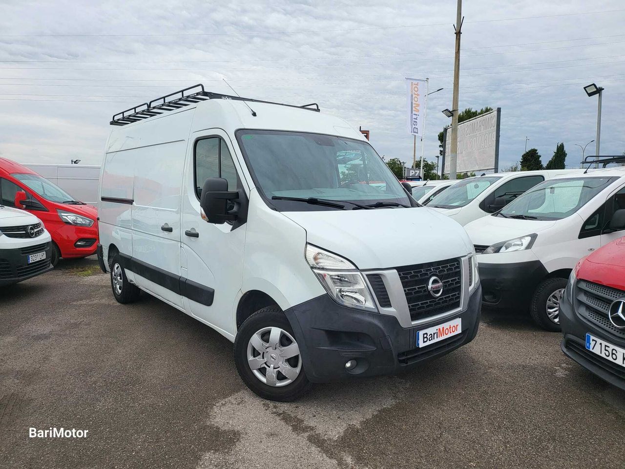 Foto nissan nt400 2016 /