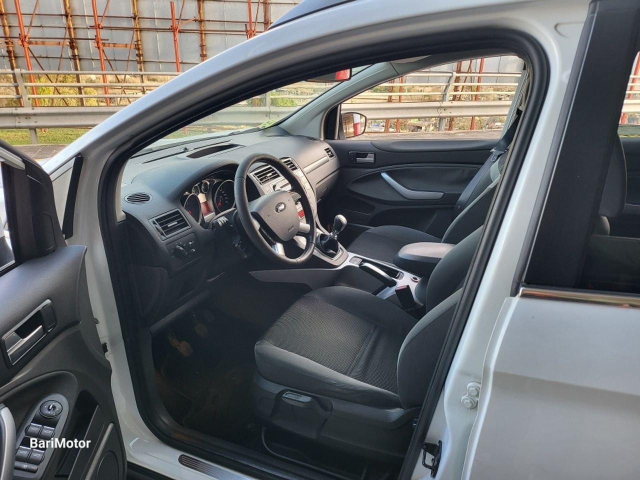 ford kuga 2010 / foto grande (3)