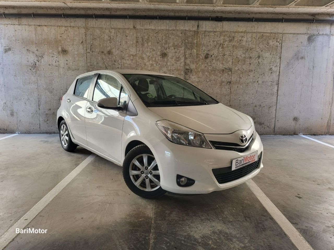 Foto toyota yaris 2012 /