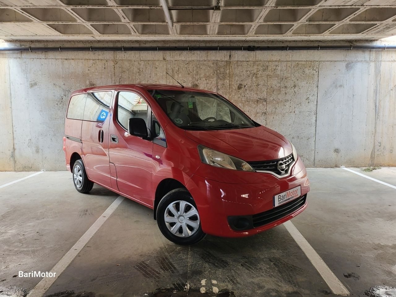 nissan nv200 2011 /