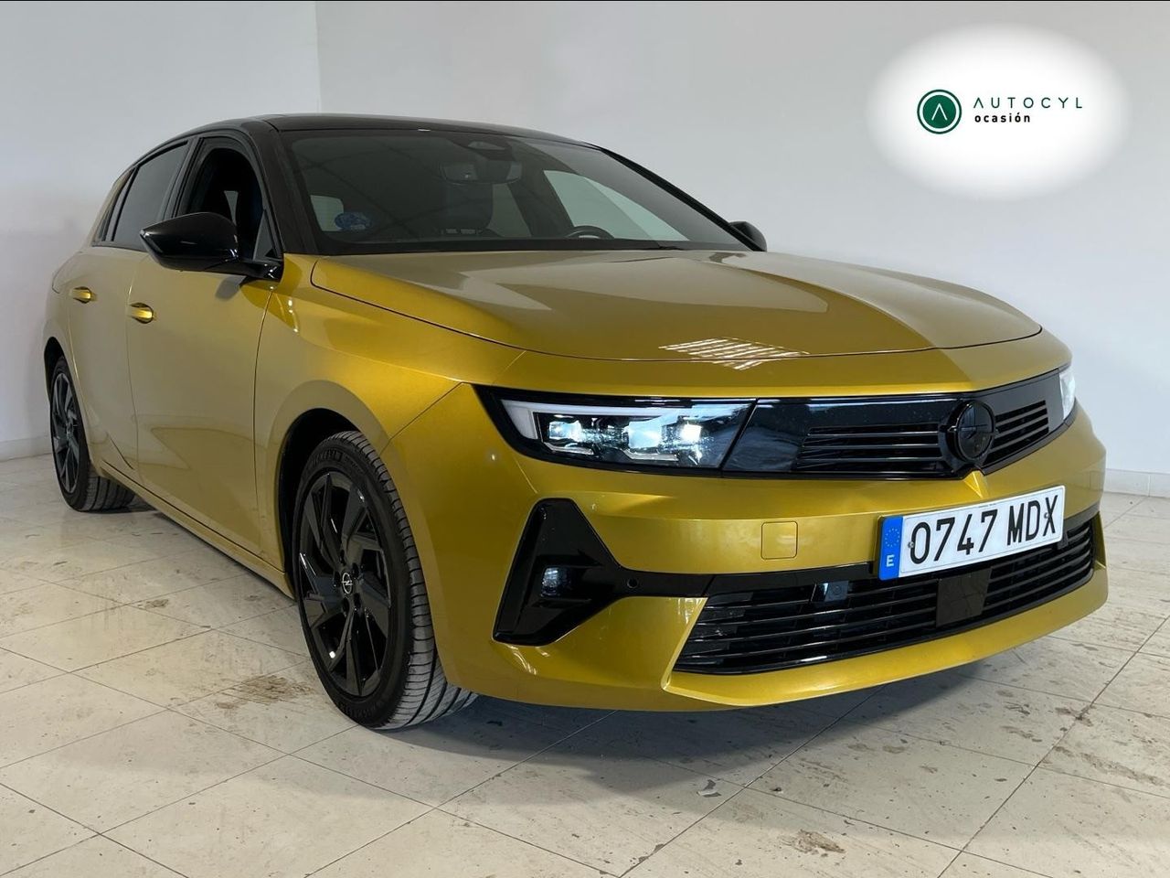 Audi q2 amarillo  de segunda mano - opel astra 2023 /