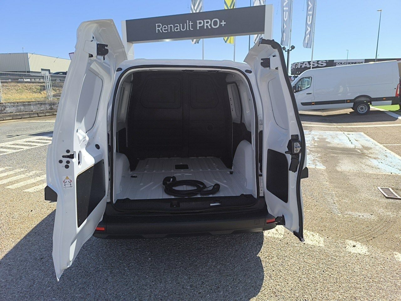 renault kangoo 2023 / foto grande (3)
