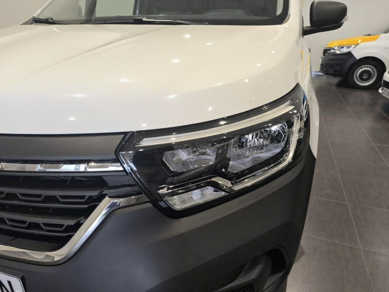 renault kangoo 2024 / foto grande (3)