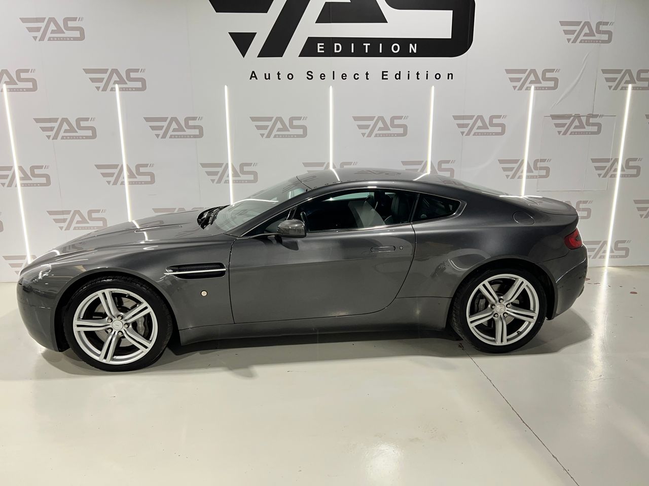 aston martin vantage 2009 / foto grande (3)