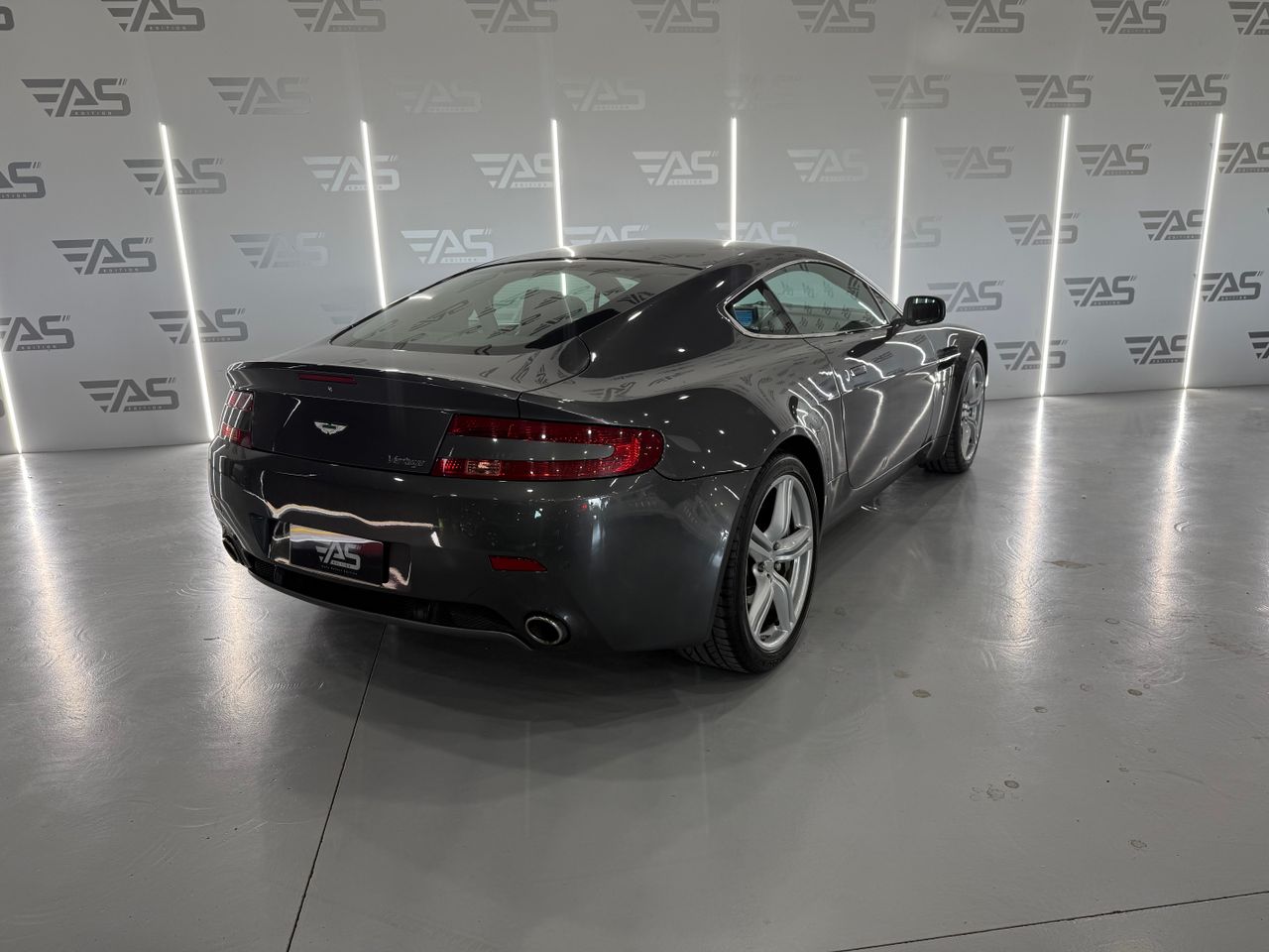 aston martin vantage 2009 / foto grande (3)