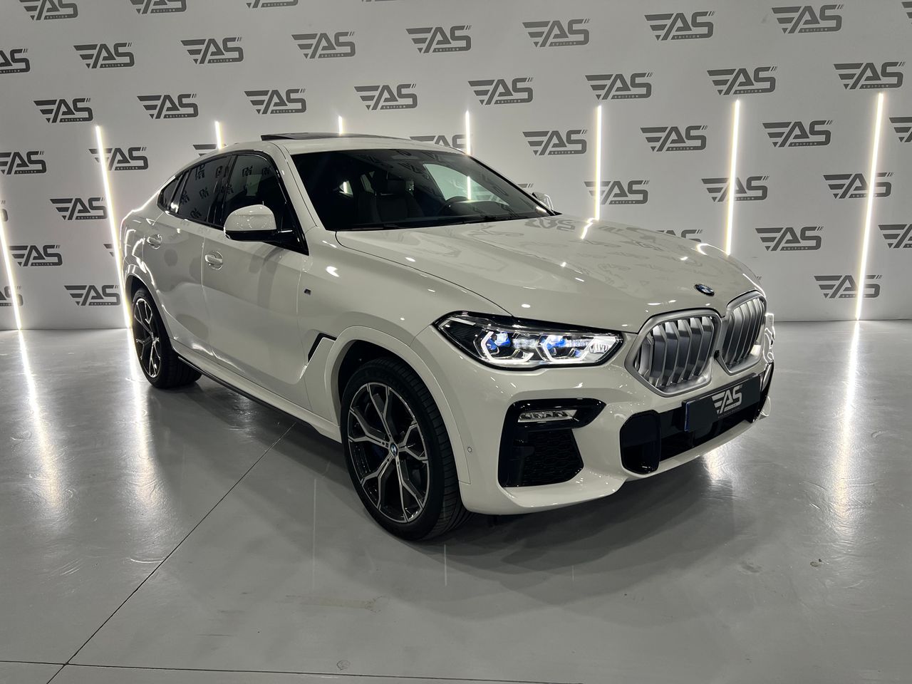 Chalet adosado impecable  de segunda mano - bmw x6 2020 /