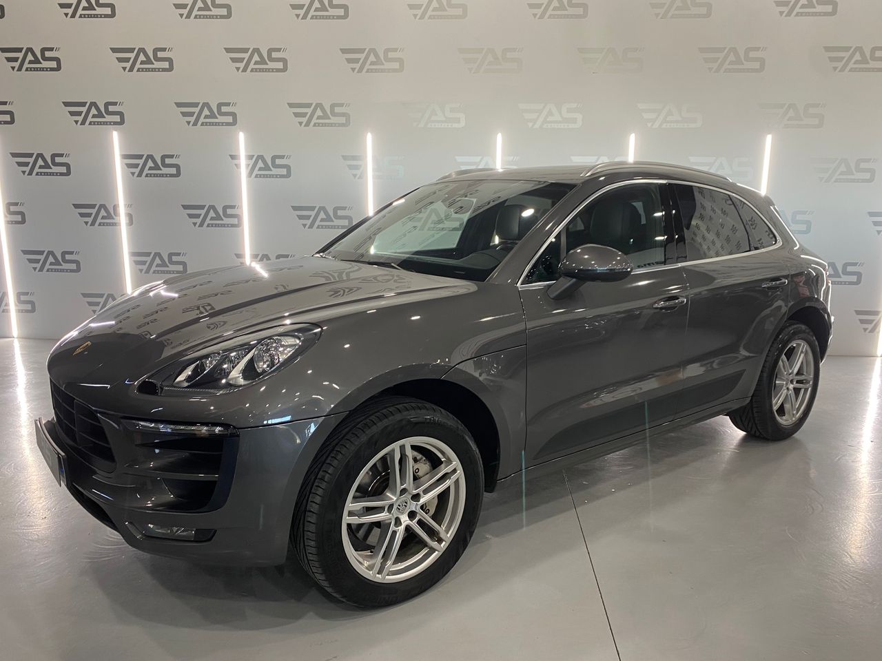 Hyundai tucson cambio automatico 7 marchas  de segunda mano - porsche macan 2015 /