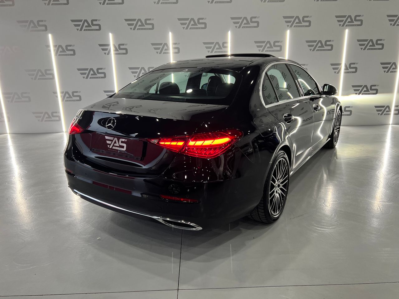 mercedes clase c 2024 / foto grande (3)