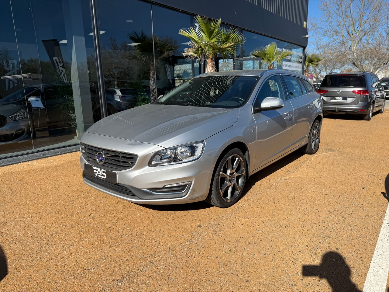 Volvo s60 con financiacion  de segunda mano - volvo v60 2015 /
