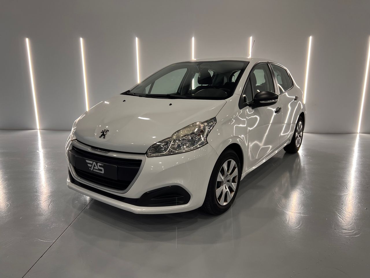 Mudanza de tiendas en barakaldo  de segunda mano - peugeot 208 2016 /