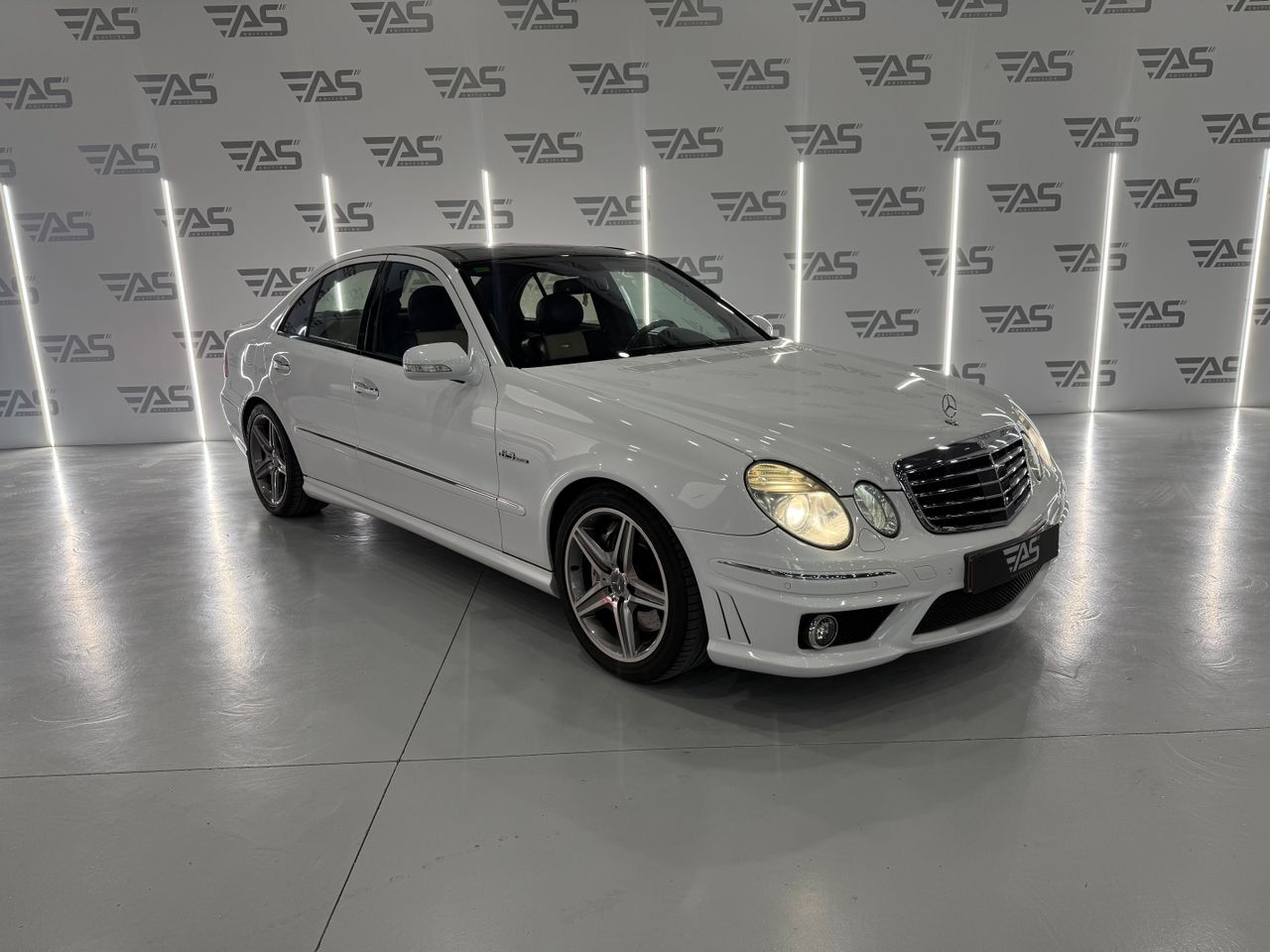 mercedes clase e 2006 / foto grande (2)