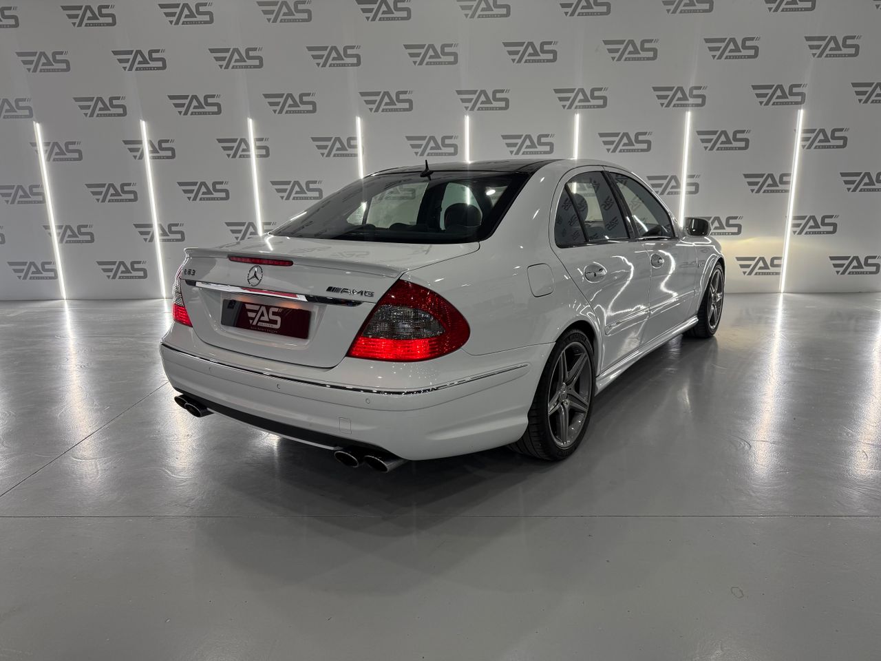 mercedes clase e 2006 / foto grande (3)