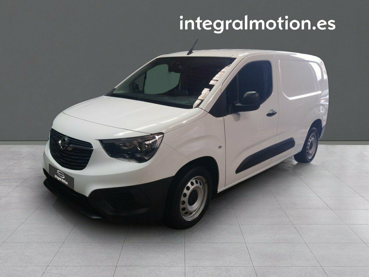 Opel corsa ano 2023  de segunda mano - opel combo cargo 2022 /