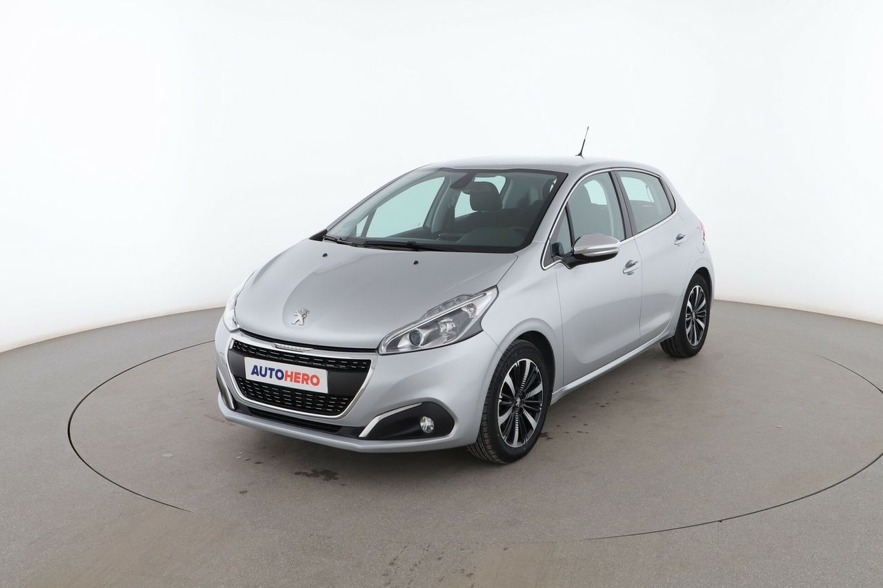 peugeot 208 2018 /