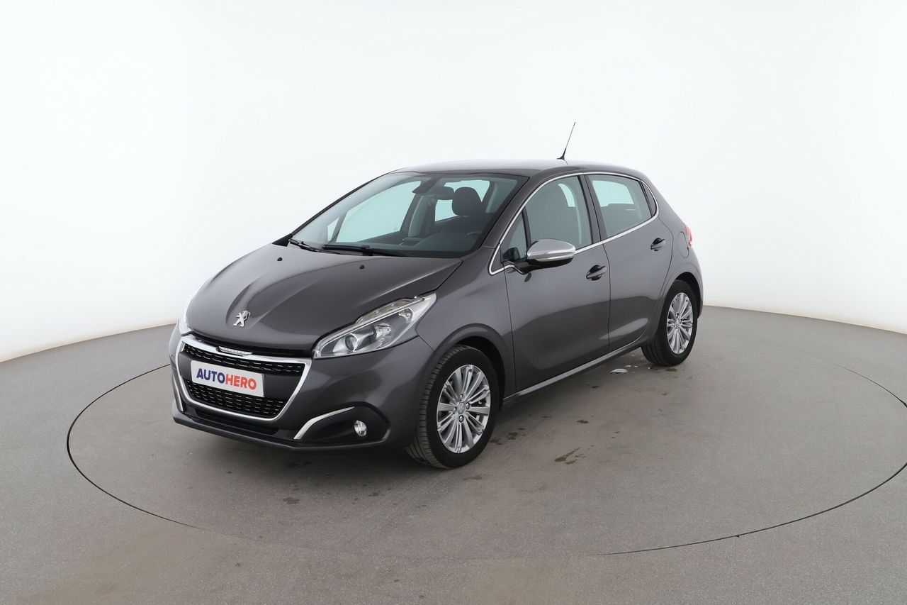 peugeot 208 2018 /