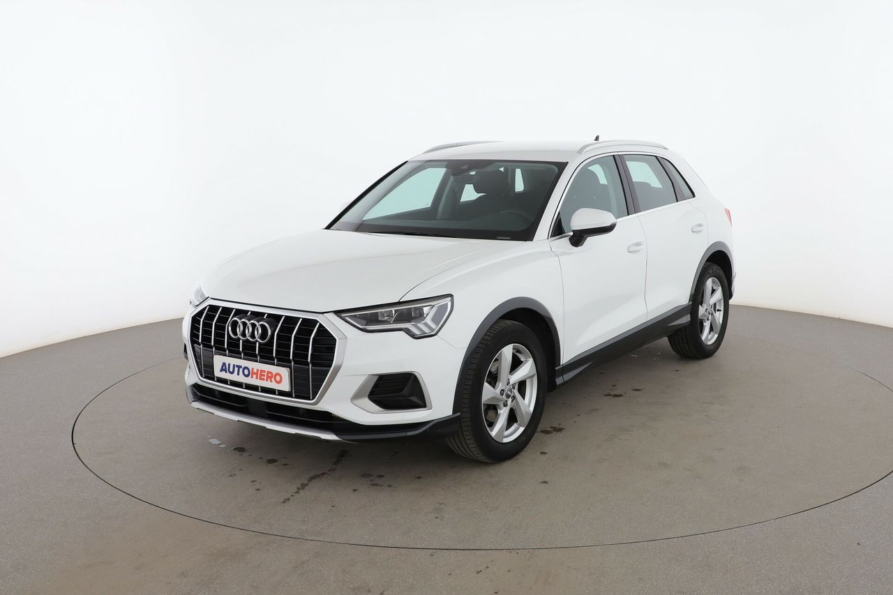 audi q3 2019 /