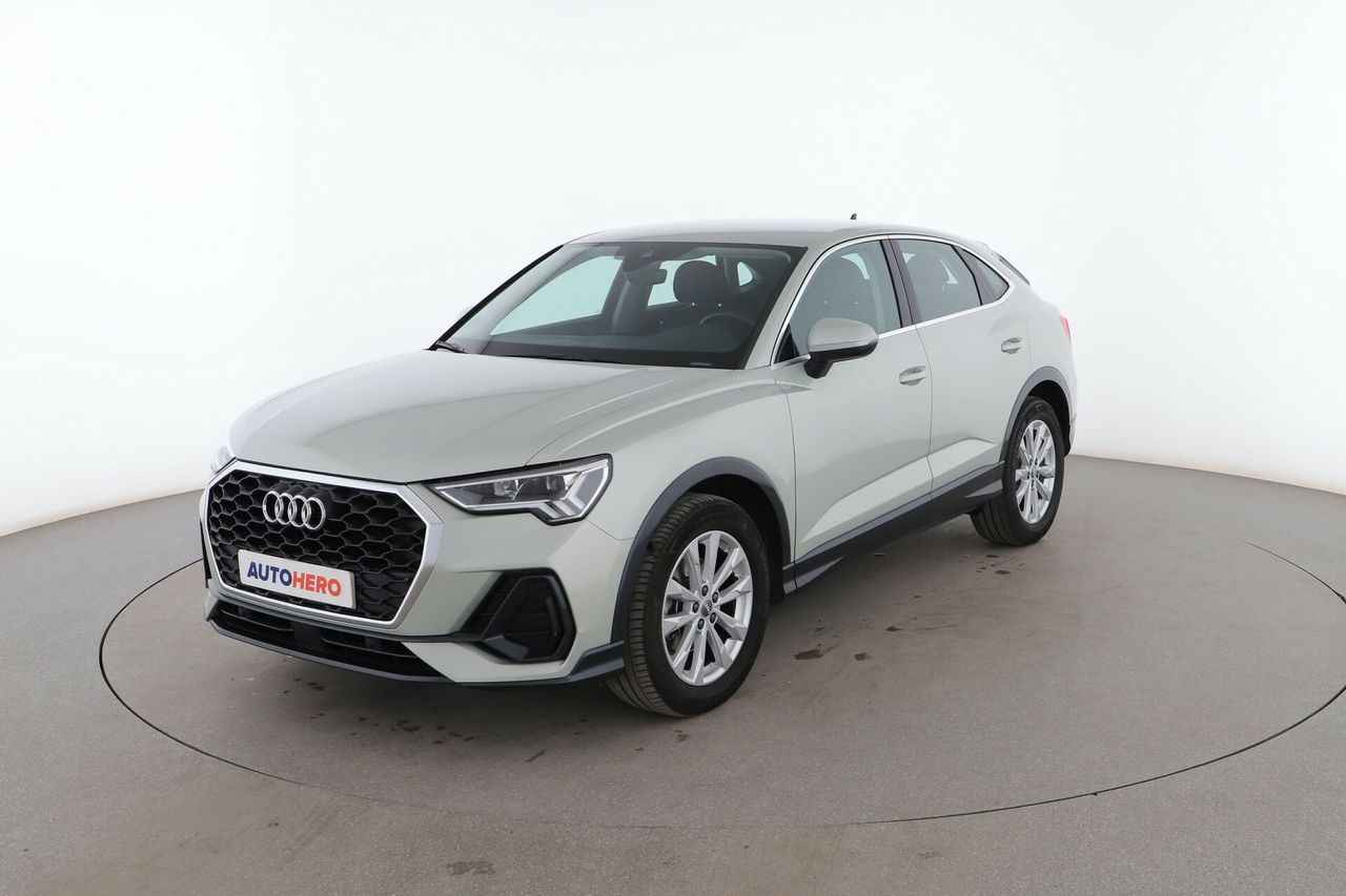 audi q3 2019 /