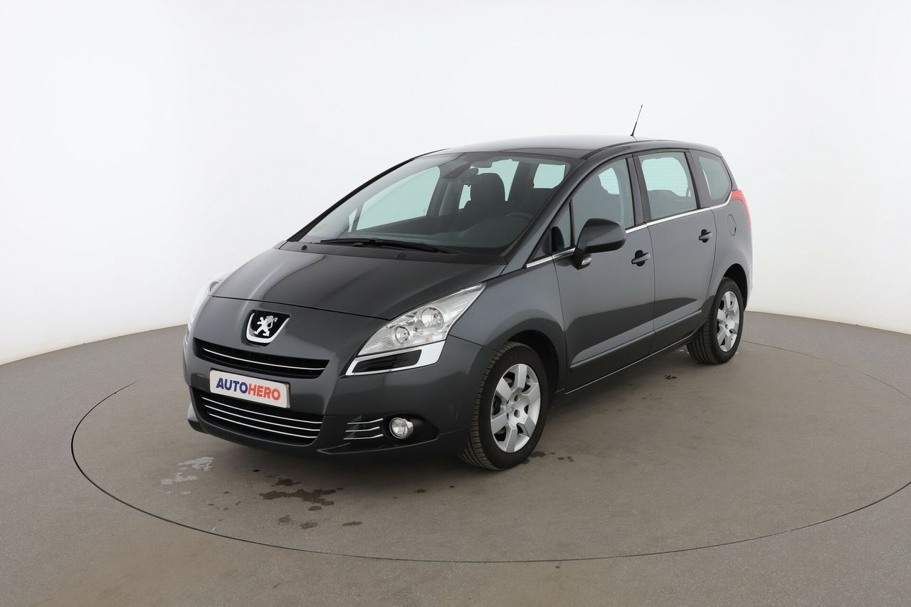 peugeot 5008 2013 /
