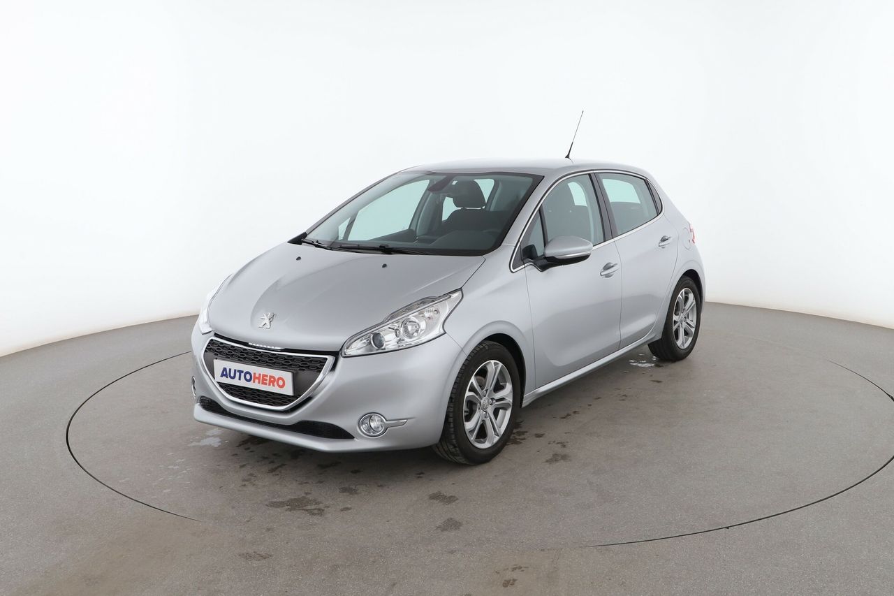 peugeot 208 2013 /
