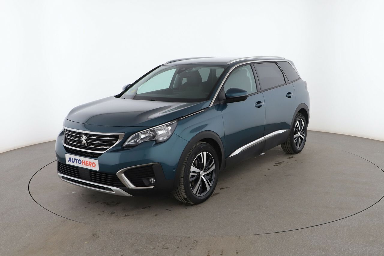 peugeot 5008 2019 /